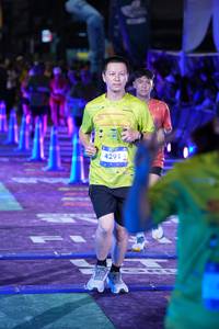 BIB: 4291
                            <button type="button" onclick="openModal(26224929)" class="btn btn-primary btn-sm float-right btn-popup" data-toggle="modal" data-target=".modal-high-quality">
                        <i class="fas fa-shopping-cart"></i> Add to Cart
                    </button>
                                            <button type="button" onclick="isThisMe(26224929, true)" class="btn btn-success btn-sm float-right btn-popup btn-isme hidden" data-toggle="tooltip" data-placement="bottom" title="นี่คือรูปของคุณใช่ไหม คลิกที่นี่เพื่อเอาเข้าอัลบั้ม">
                        <i class="fas fa-plus"></i> Add to album
                    </button>
                    <button type="button" onclick="isThisMe(26224929, false)" class="btn btn-warning btn-sm float-right btn-popup btn-isnotme hidden">
                        <i class="fas fa-ban"></i> Remove from album
                    </button>